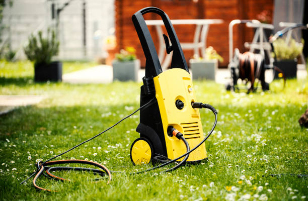 Best Driveway Pressure Washing  in Pensacola Station, FL